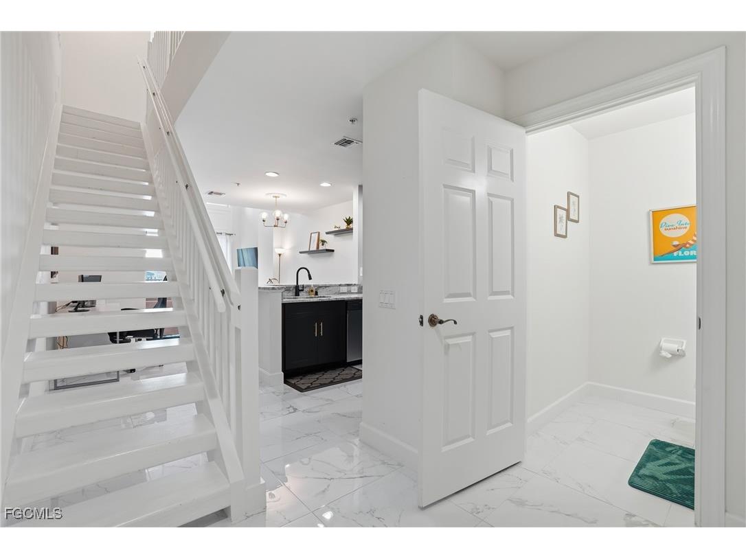2743 1st Street #109 Fort Myers FL 33916 2025017008 image15