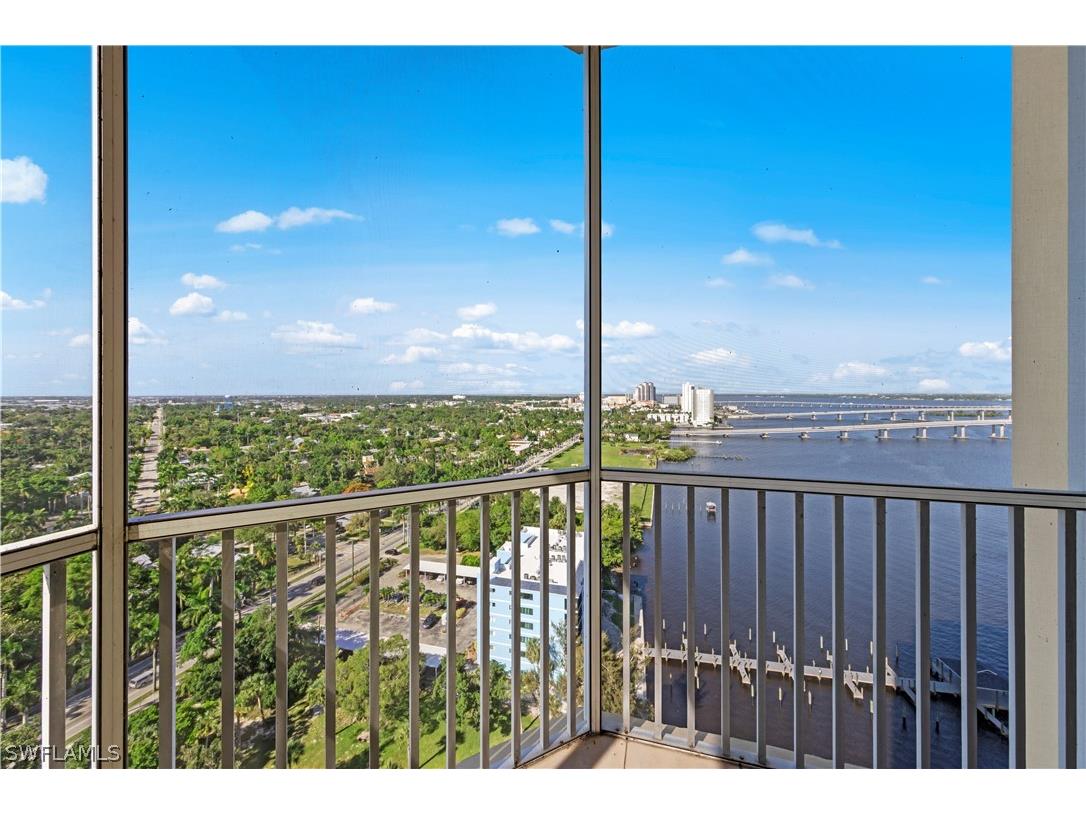 2743 1st Street #1705 Fort Myers FL 33916 224043967 image1