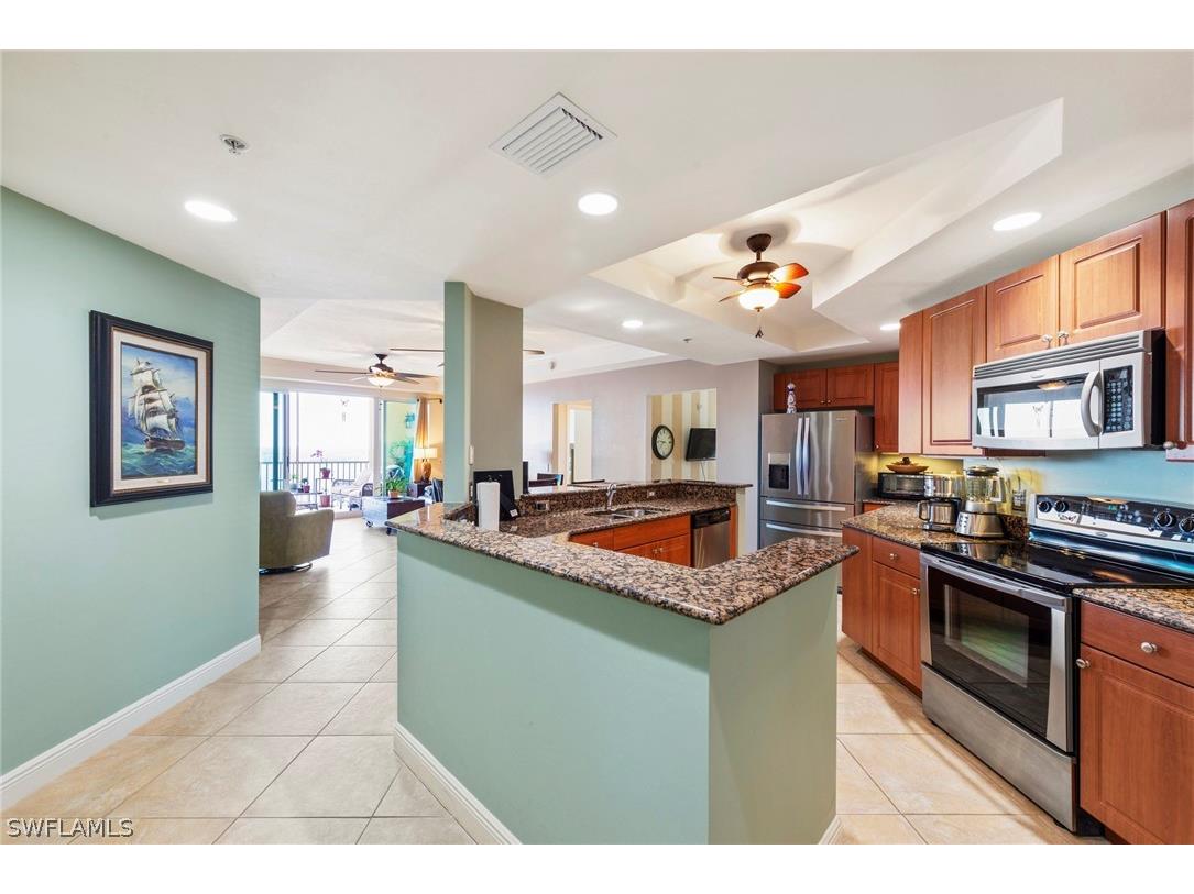 2743 1st Street #2204 Fort Myers FL 33916 223011505 image1