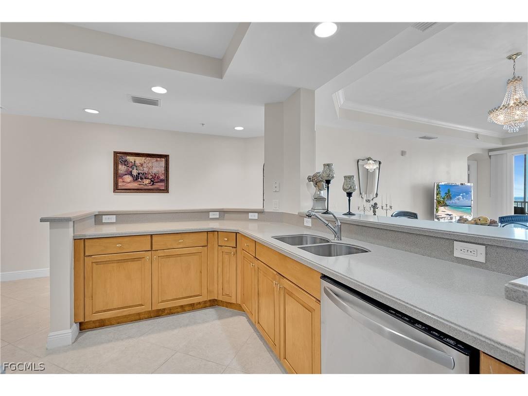 2743 1st Street #2404 Fort Myers FL 33916 2026008805 image8