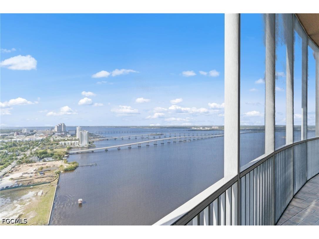 2743 1st Street #2703 Fort Myers FL 33916 2026020768 image1