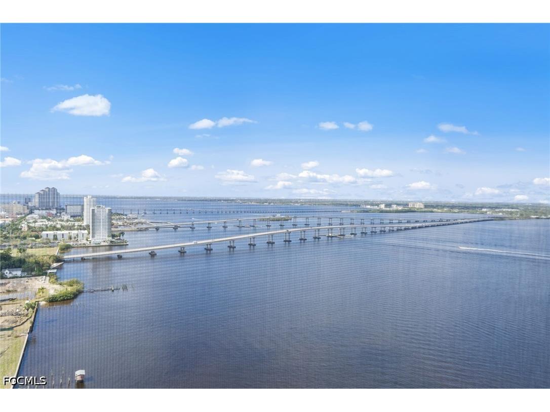 2743 1st Street #2703 Fort Myers FL 33916 2026020768 image3