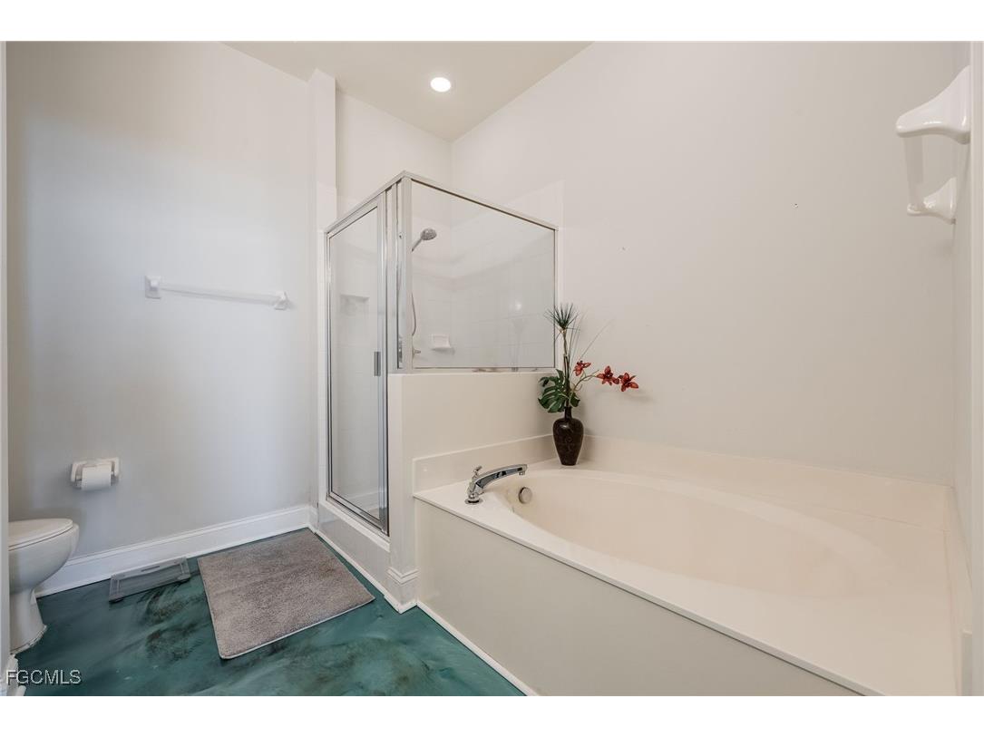2743 1st Street #304 Fort Myers FL 33916 2025019895 image25