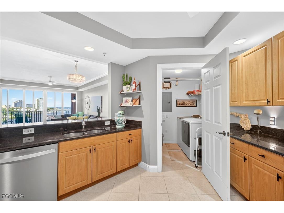 2743 1st Street #701 Fort Myers FL 33916 2025015798 image14