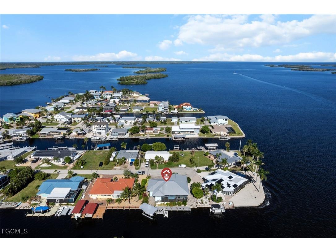 2743 Janet Street Matlacha FL 33993 2025014233 image1