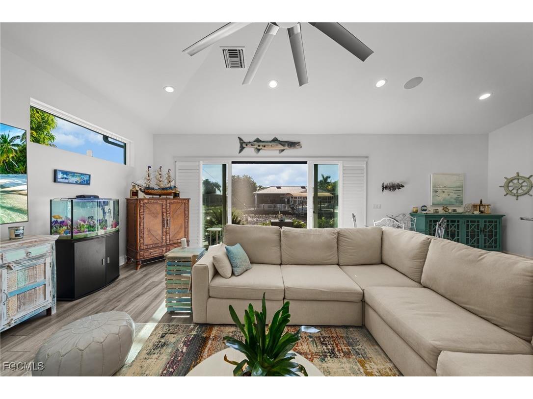 2743 Janet Street Matlacha FL 33993 2025014233 image4