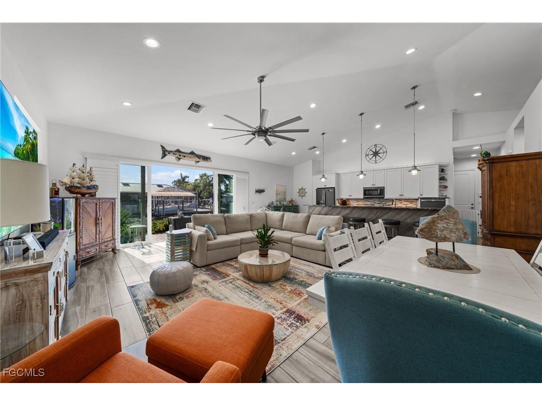 2743 Janet Street Matlacha FL 33993 2025014233 image6