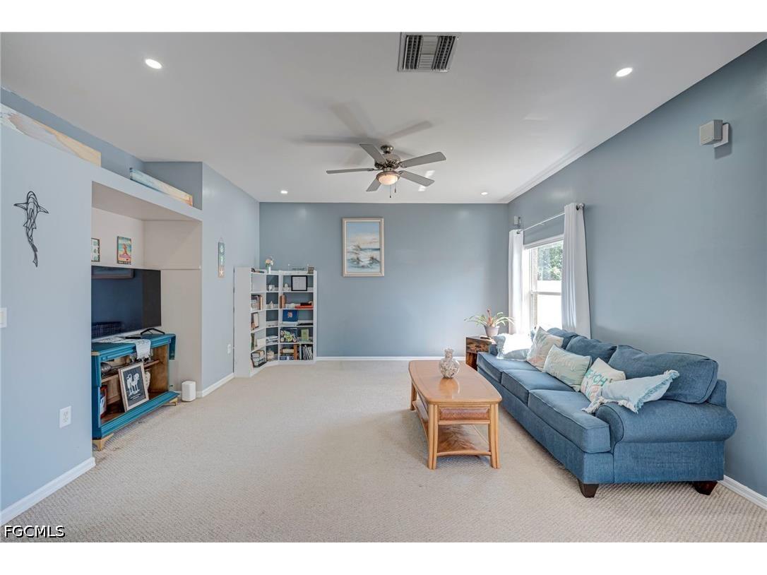 2743 Nature Pointe Loop Fort Myers FL 33905 2026025458 image12