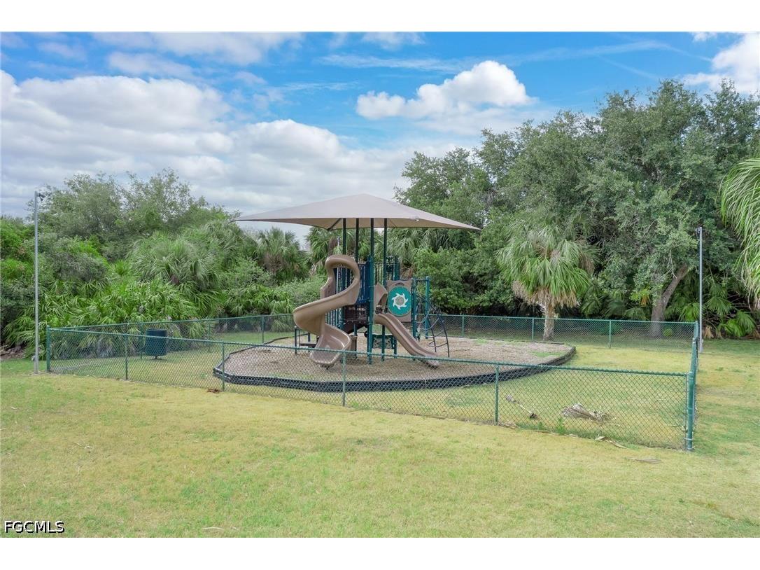 2743 Nature Pointe Loop Fort Myers FL 33905 2026025458 image31