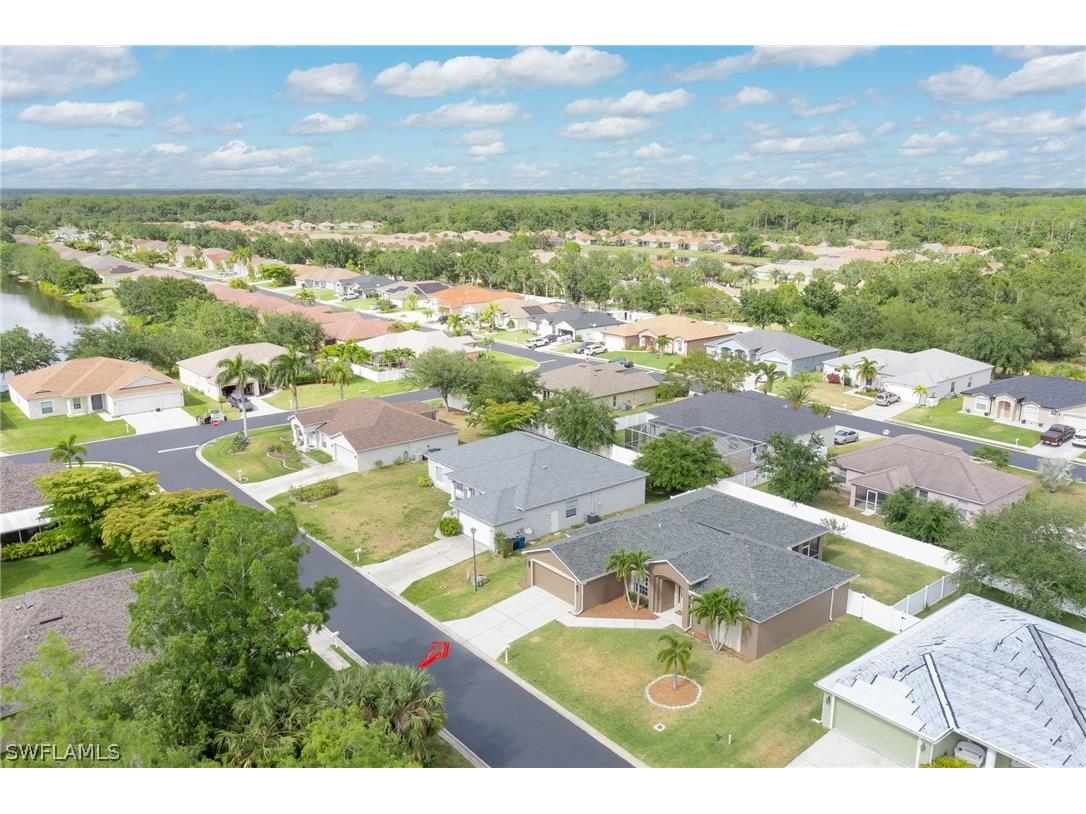 2743 Nature Pointe Loop Fort Myers FL 33905 224038925 image3