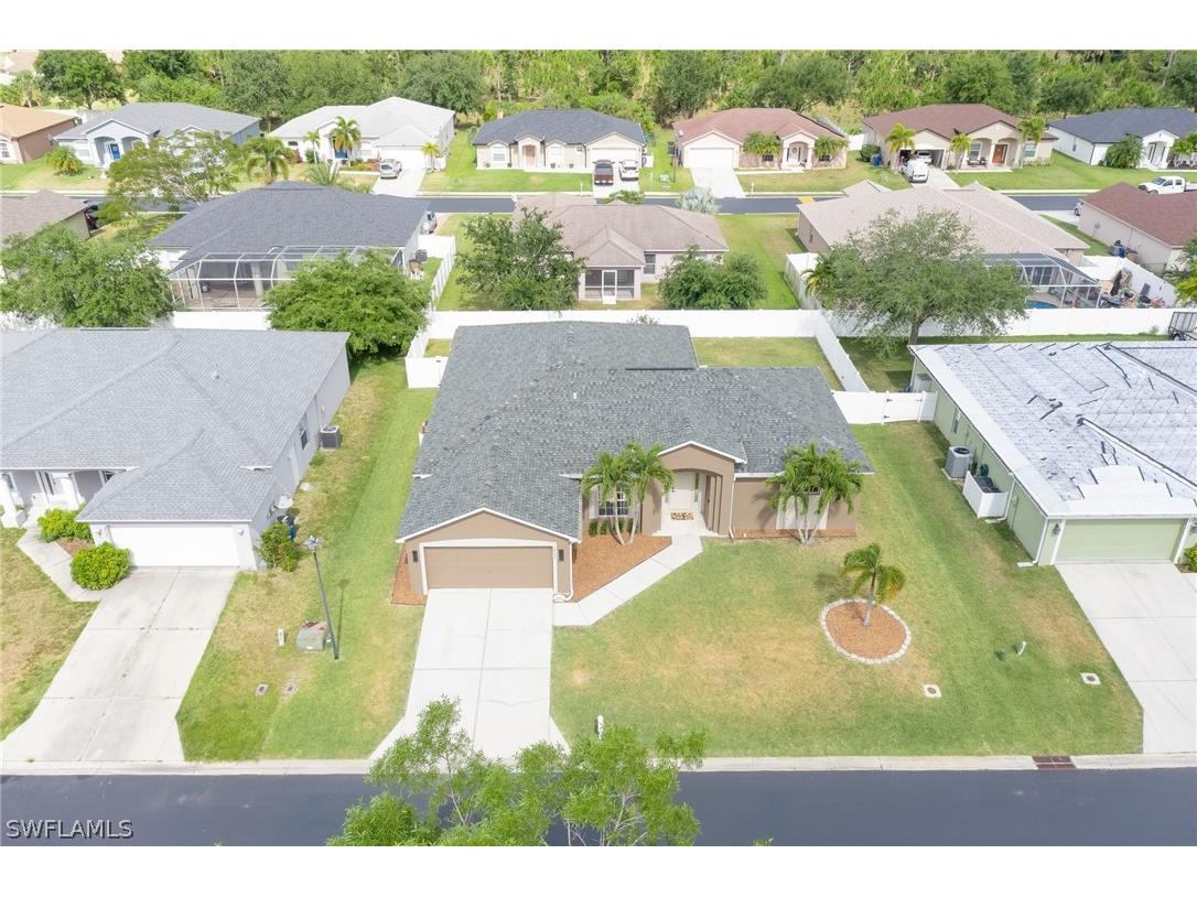 2743 Nature Pointe Loop Fort Myers FL 33905 224038925 image9