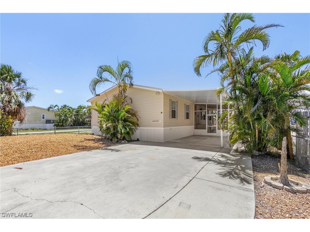 2743 Patterson Court Saint James City FL 33956 223038626 image1