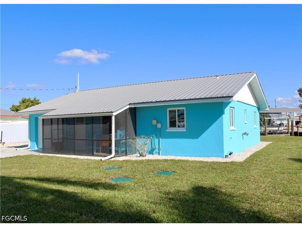 2744 Sanderling Court Saint James City FL 33956 2026022773 image1