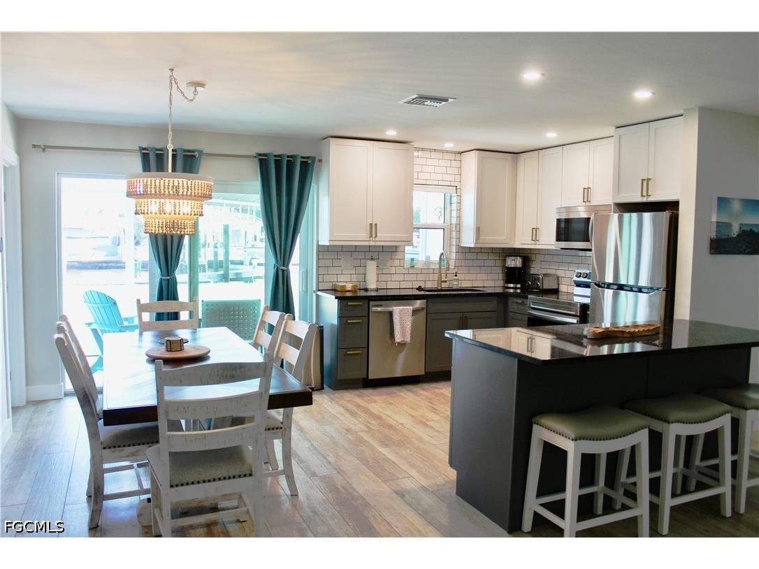 2744 Sanderling Court Saint James City FL 33956 2026022773 image5