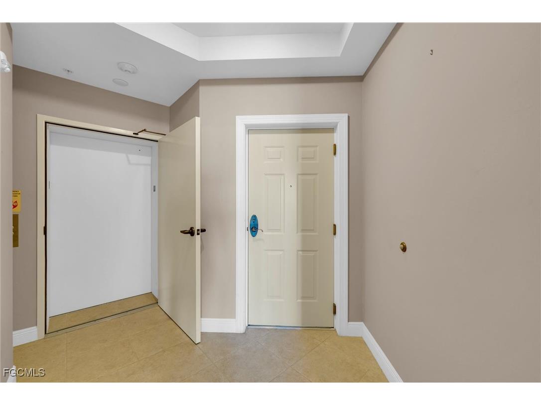 2745 1st Street #1802 Fort Myers FL 33916 2025022678 image1