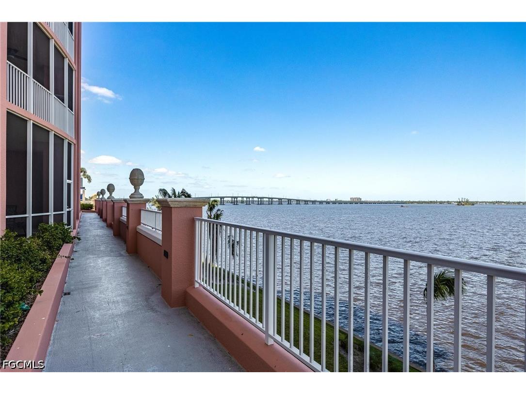 2745 1st Street #306 Fort Myers FL 33916 2026015473 image32