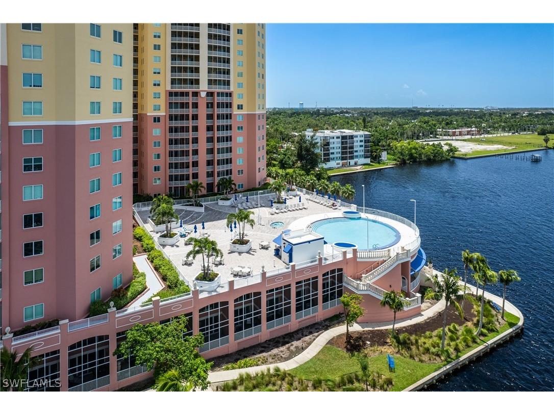 2745 1st Street #403 Fort Myers FL 33916 224058691 image1