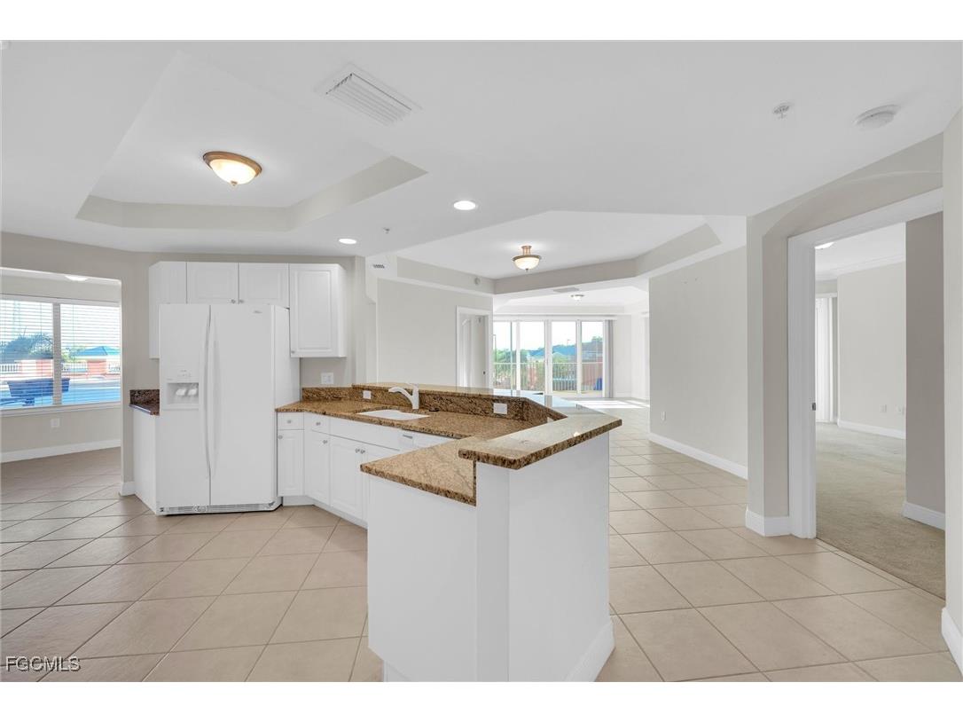 2745 1st Street #405 Fort Myers FL 33916 2025004248 image1