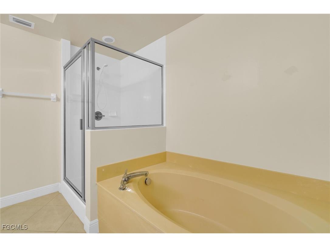 2745 1st Street #405 Fort Myers FL 33916 2025004248 image14