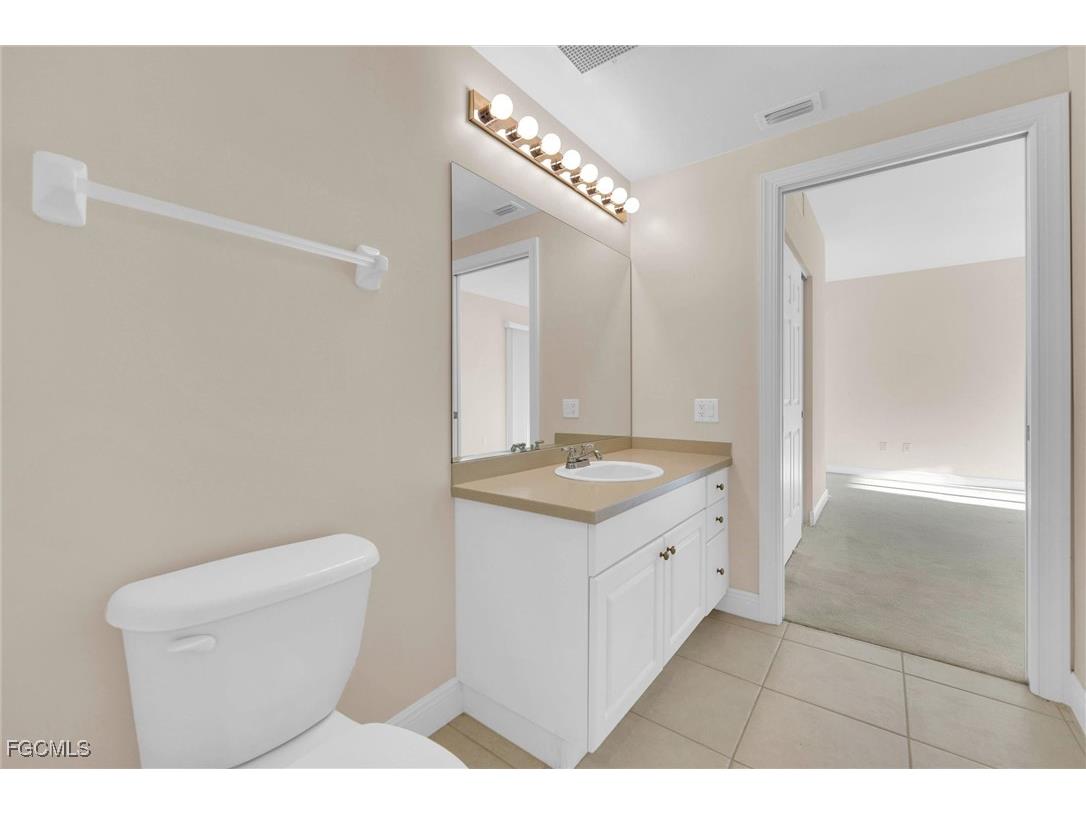 2745 1st Street #405 Fort Myers FL 33916 2025004248 image18