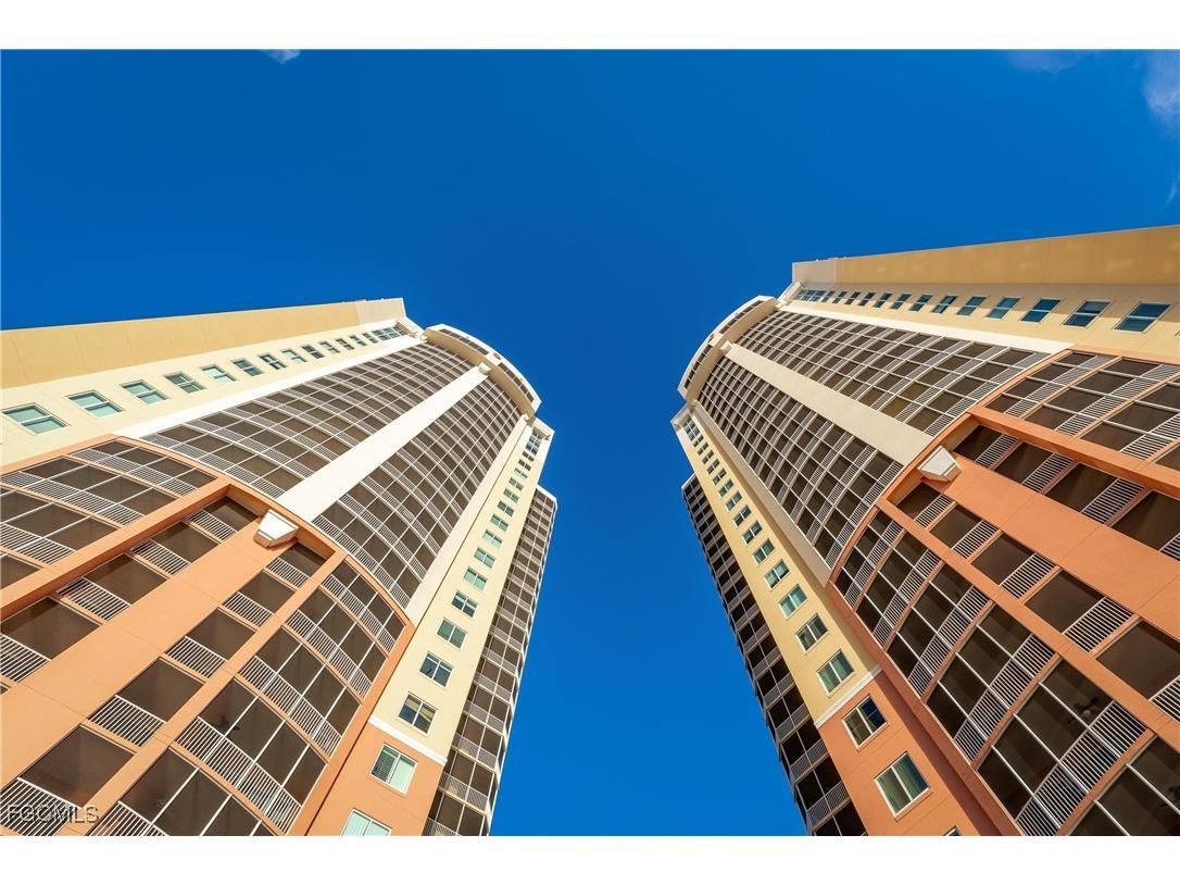 2745 1st Street #705 Fort Myers FL 33916 2026002208 image47