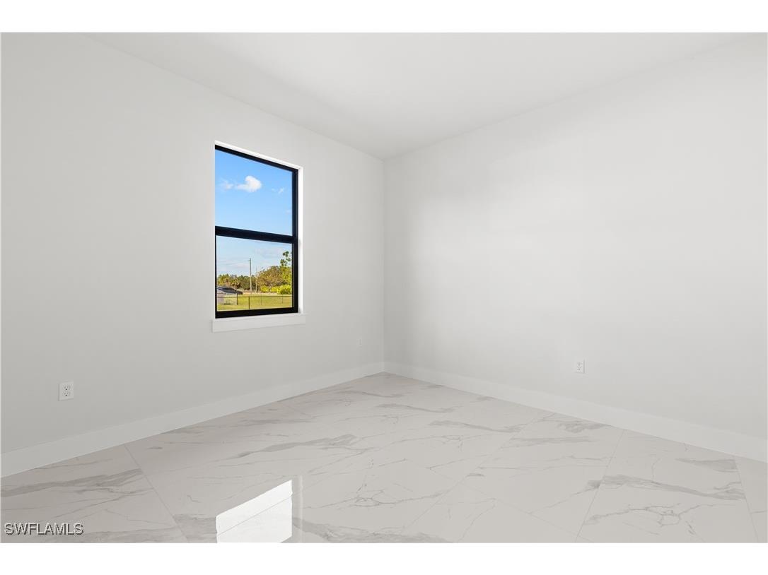 2745 31st Avenue NE Naples FL 34120 225083113 image18