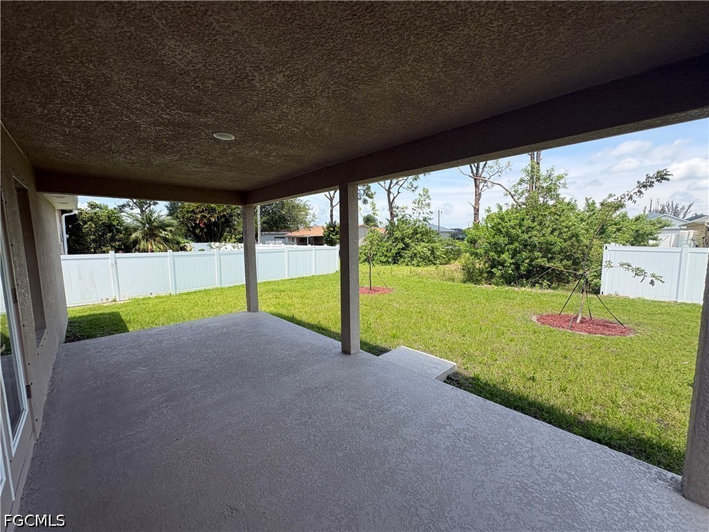 2745 NW 4th Terrace Cape Coral FL 33993 2026020064 image4