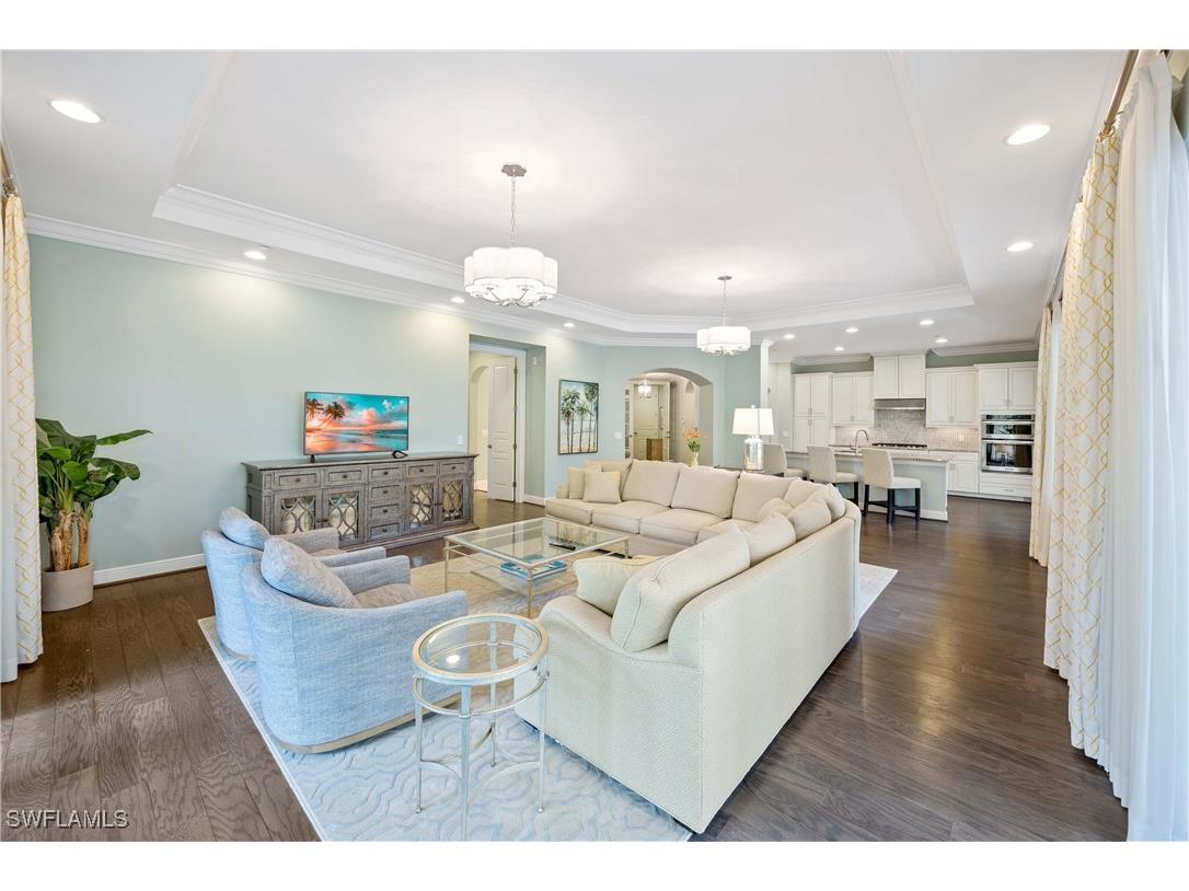 2745 Tiburon Boulevard E #102 Naples FL 34109 225045455 image7