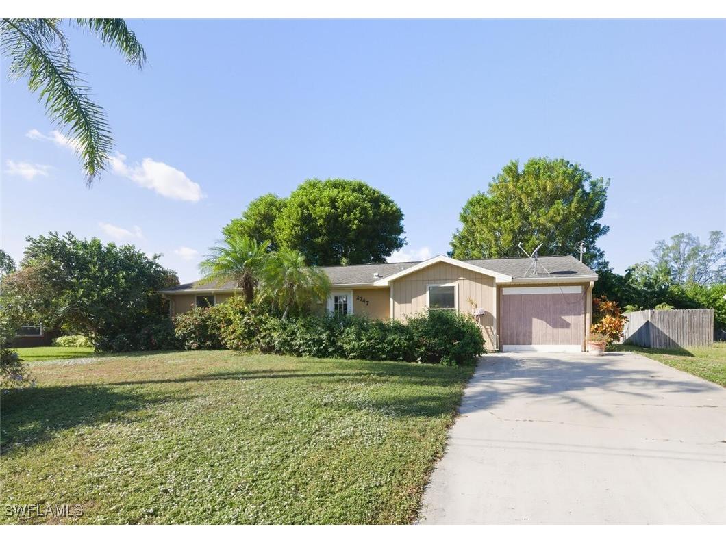 2747 47th Street SW Naples FL 34116 225080293 image1