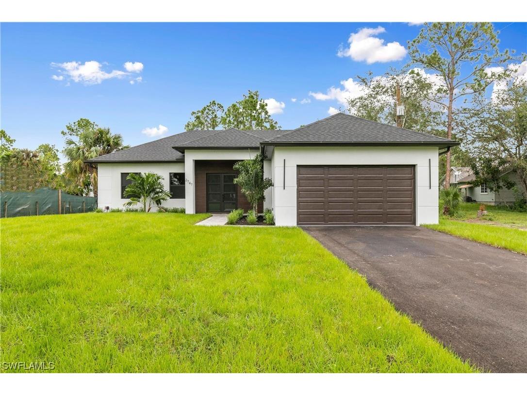 2747 6th Avenue NE Naples FL 34120 222074374 image1