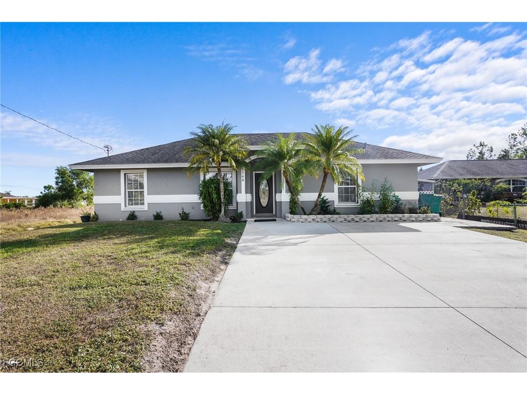 2748 45th Avenue NE Naples FL 34120 2026001358 image1