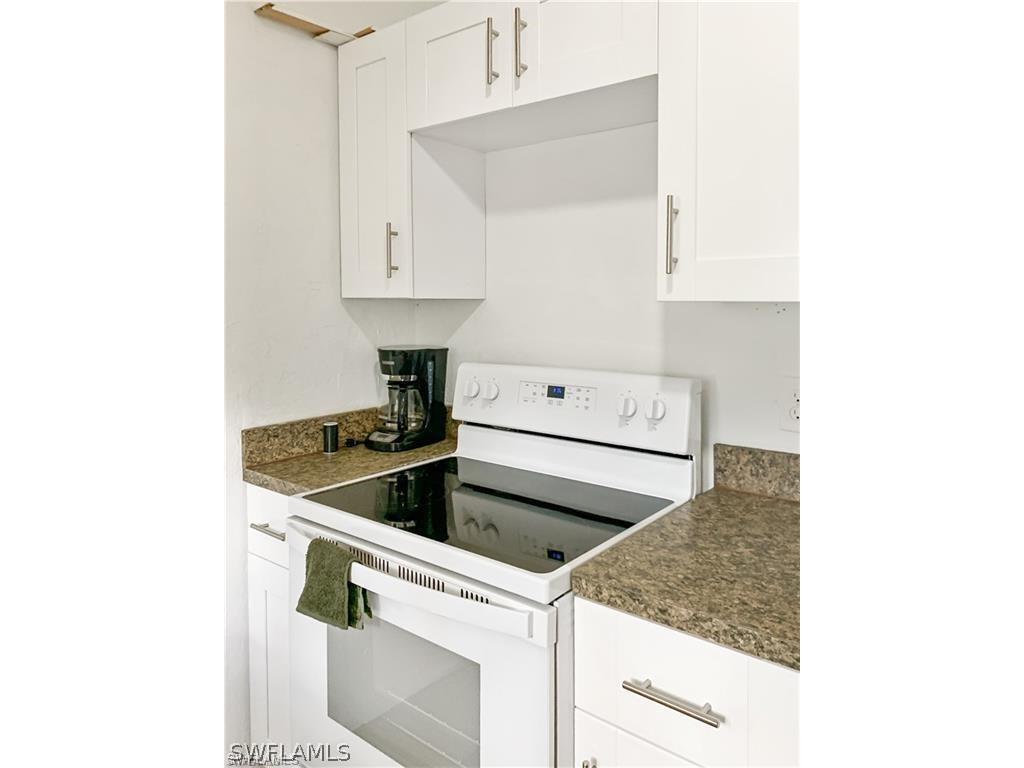 2748 Orange Street Fort Myers FL 33916 224060829 image4