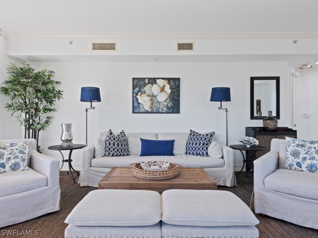 2748 Tiburon Boulevard E #C-302 Naples FL 34109 223009898 image1