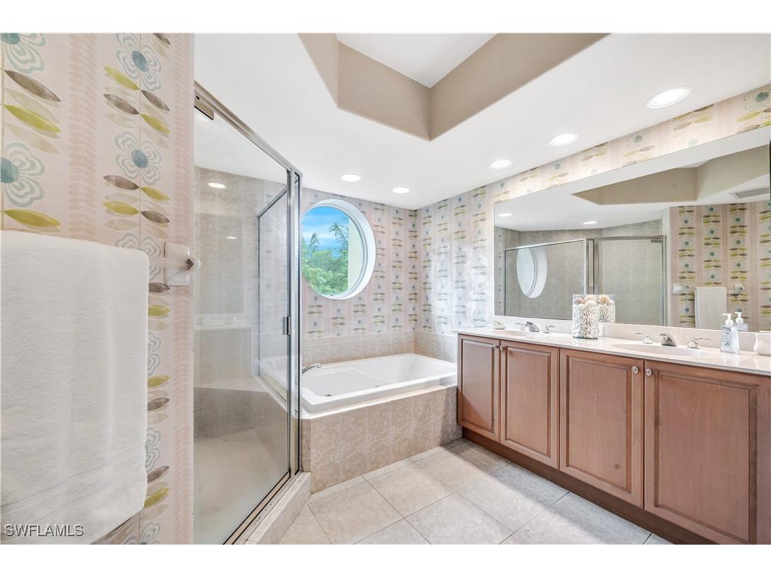 2748 Tiburon Boulevard E #C-301 Naples FL 34109 225054830 image21