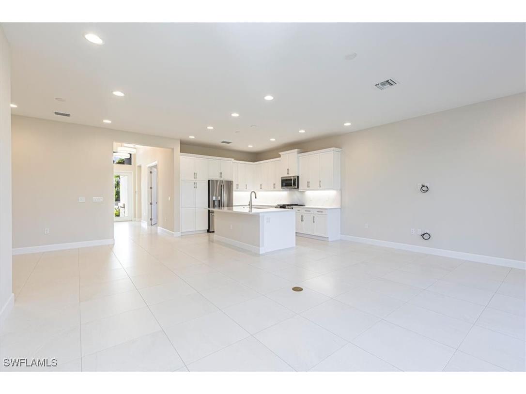 2749 Durham Circle Naples FL 34112 225041678 image11