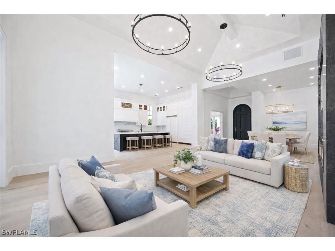 2749 Medallist Lane Naples FL 34109 225074458 image3