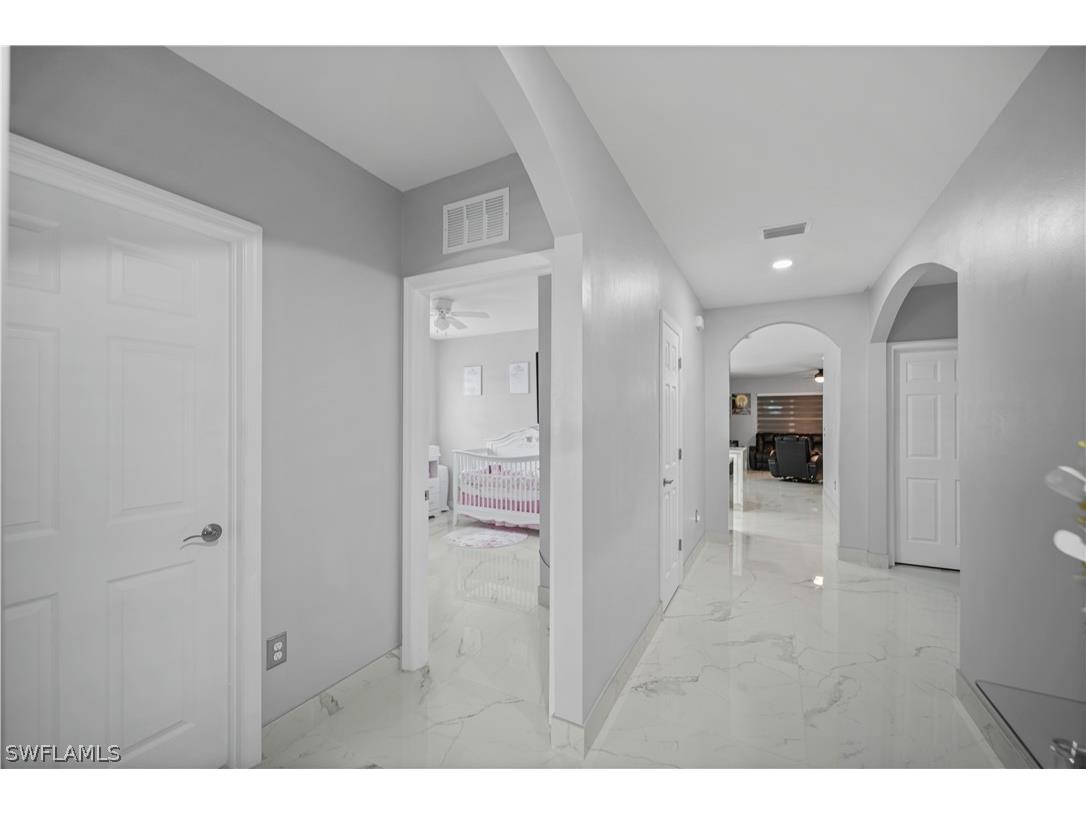 2749 NE 7th Place Cape Coral FL 33909 224047958 image3