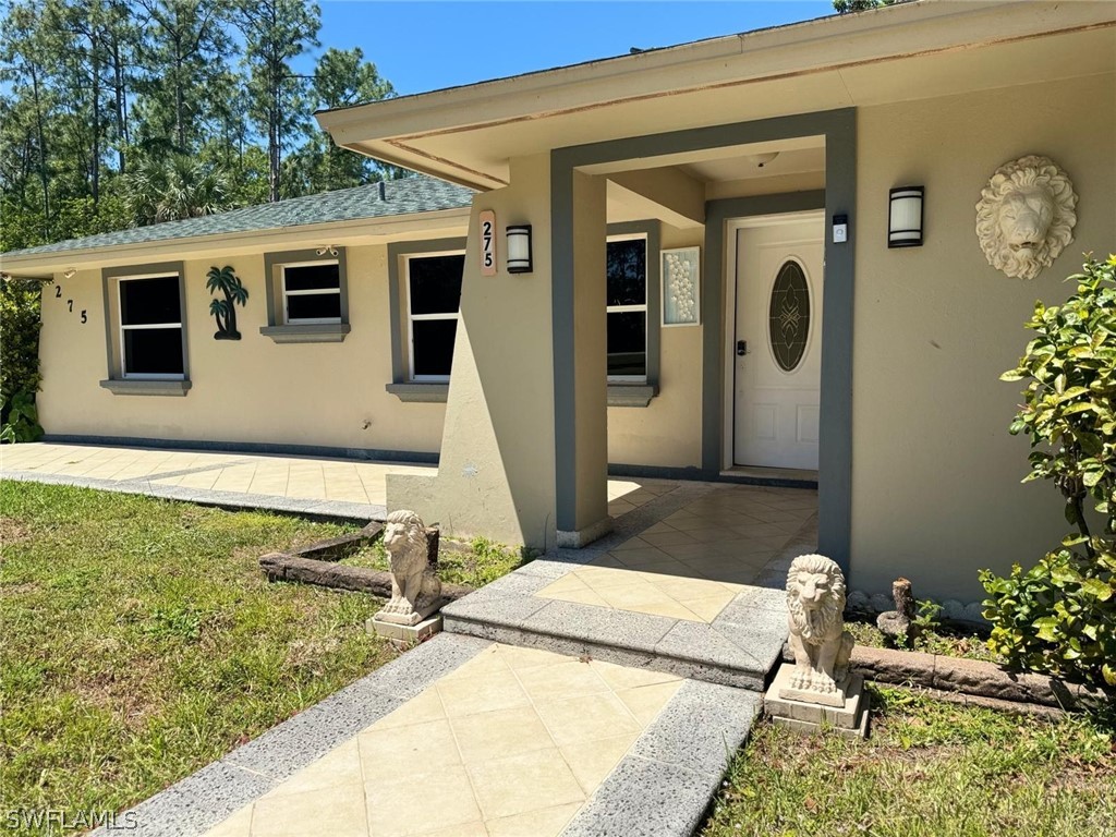 275 1st Street SW Naples FL 34117 224034192 image1