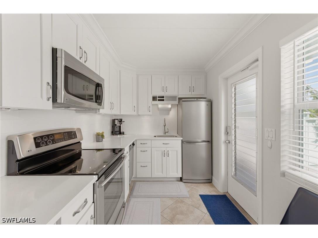 275 8th Avenue S #275 Naples FL 34102 226019237 image4