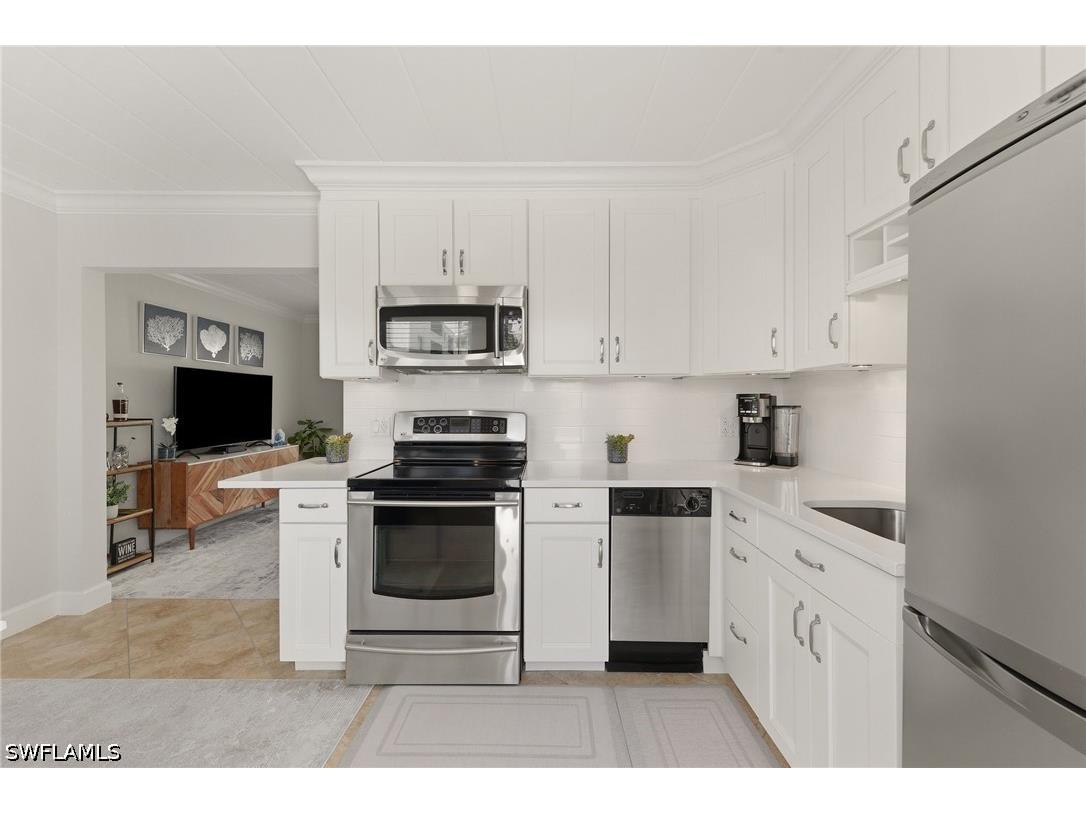 275 8th Avenue S #275 Naples FL 34102 226019237 image5