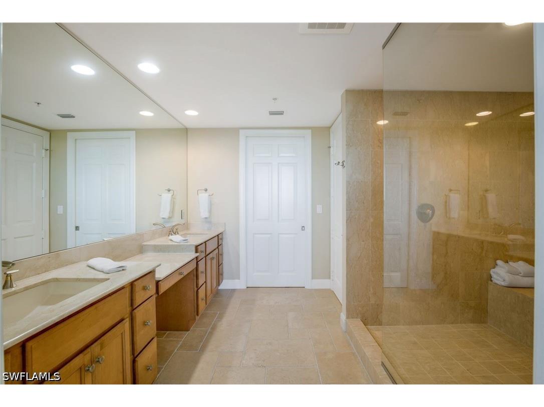 275 Indies Way #1205 Naples FL 34110 226018761 image15