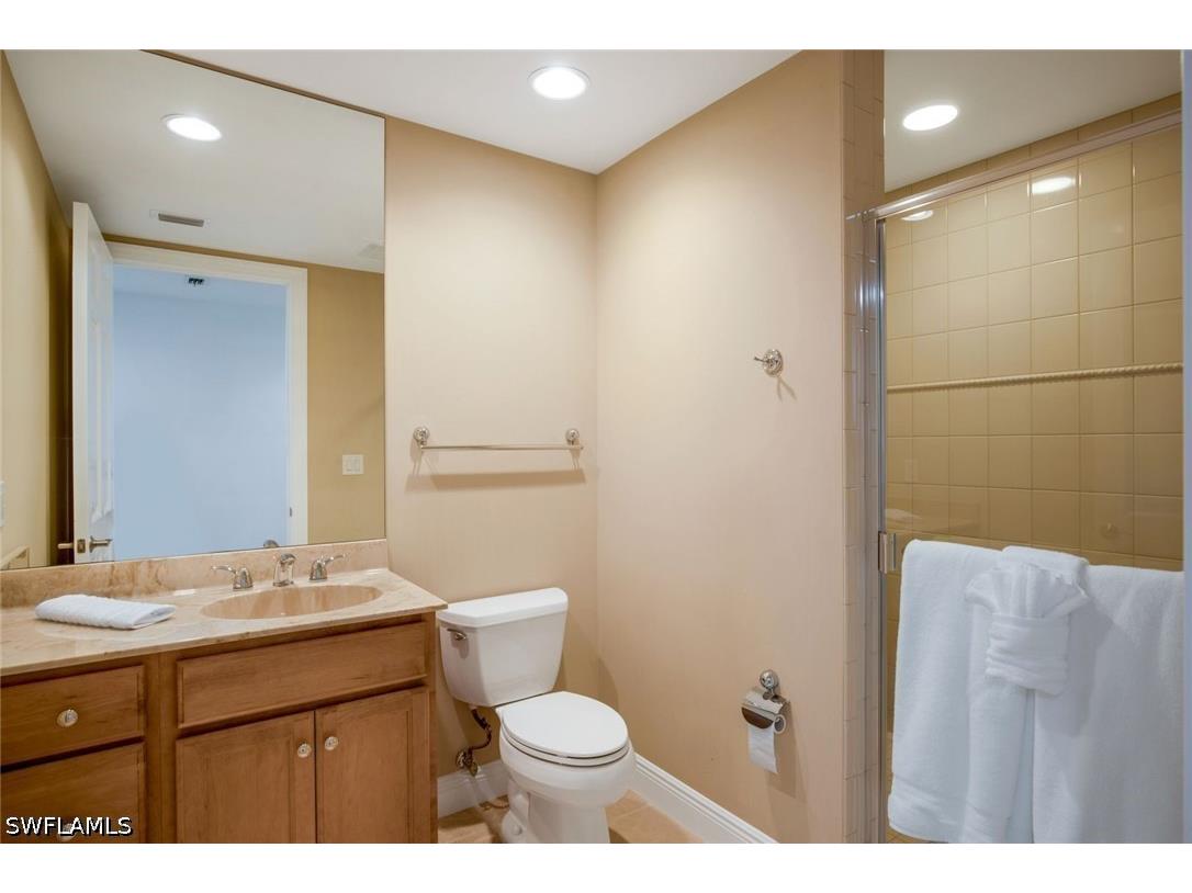 275 Indies Way #1205 Naples FL 34110 226018761 image17