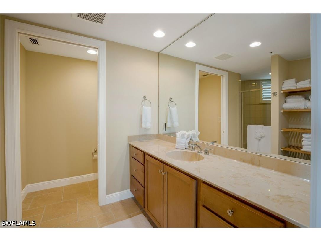 275 Indies Way #1205 Naples FL 34110 226018761 image20