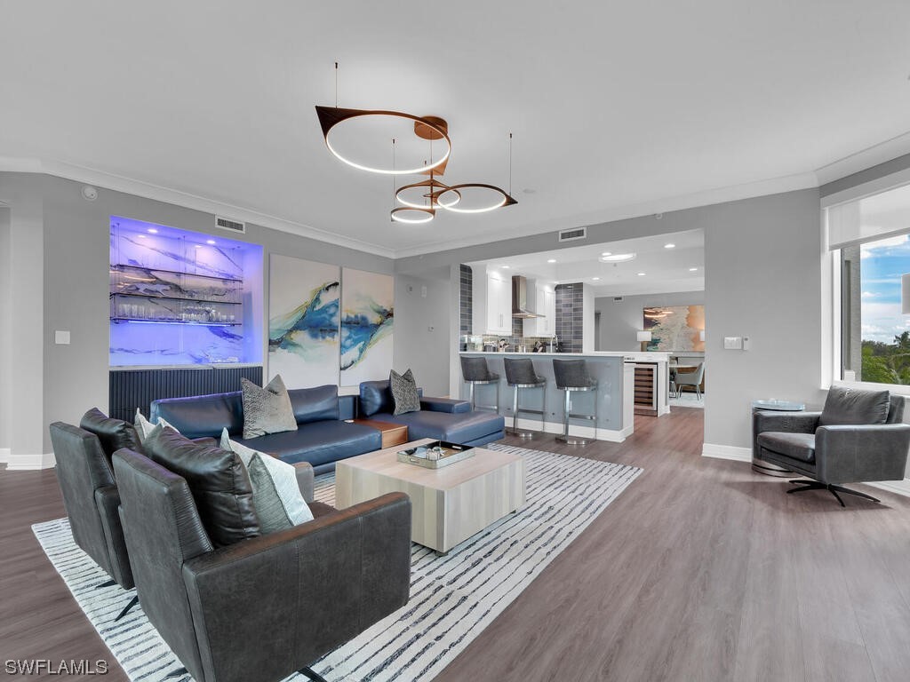 275 Indies Way #401 Naples FL 34110 223070660 image1