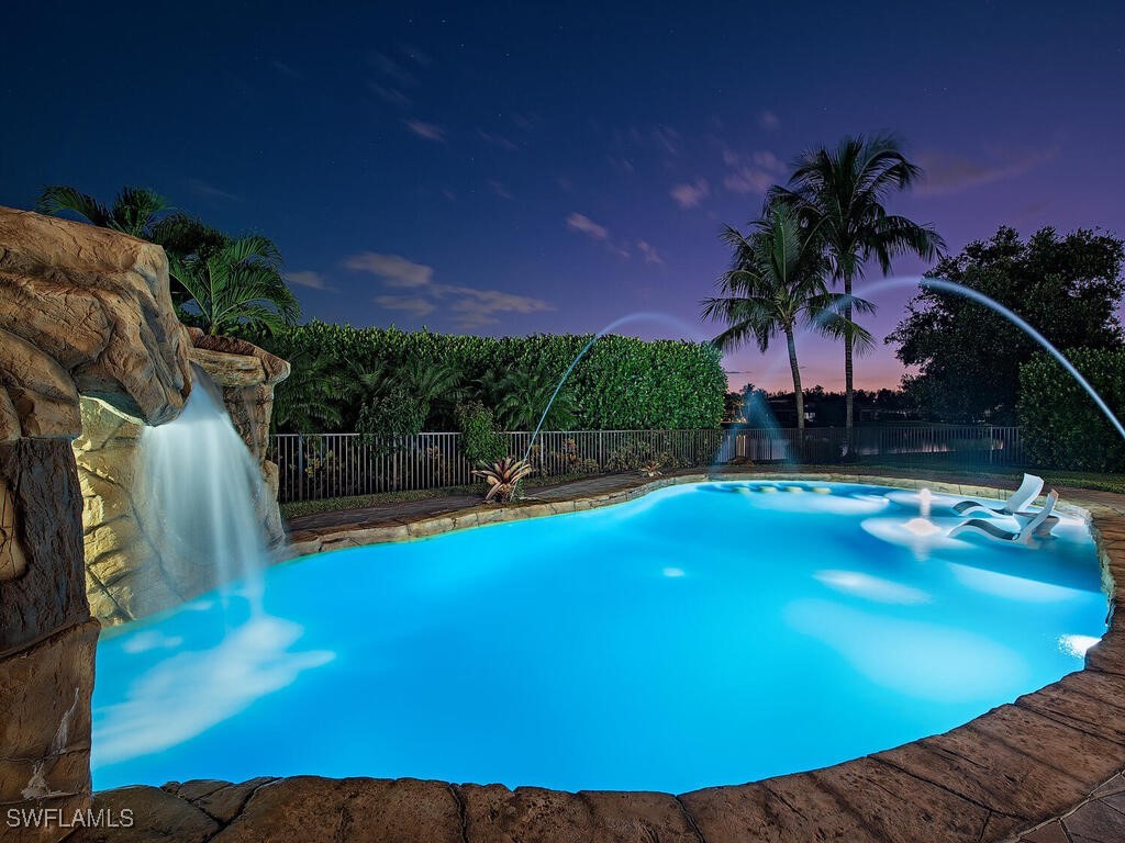 2750 Cinnamon Bay Circle Naples FL 34119 225076161 image1