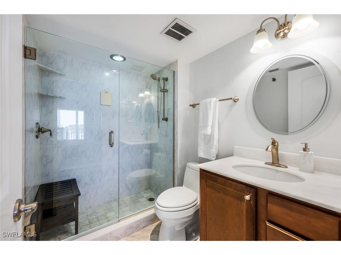 2750 Gulf Shore Boulevard N #402 Naples FL 34103 225081048 image11