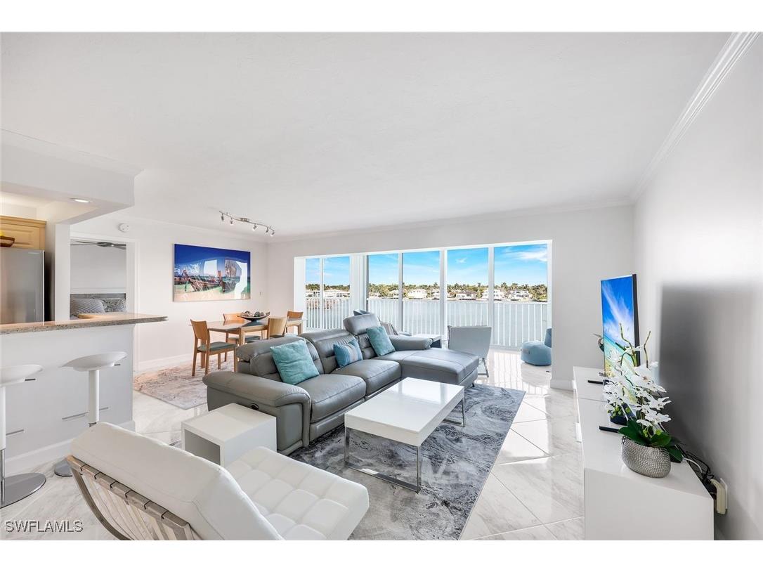 2750 Gulf Shore Boulevard N #402 Naples FL 34103 225081048 image4