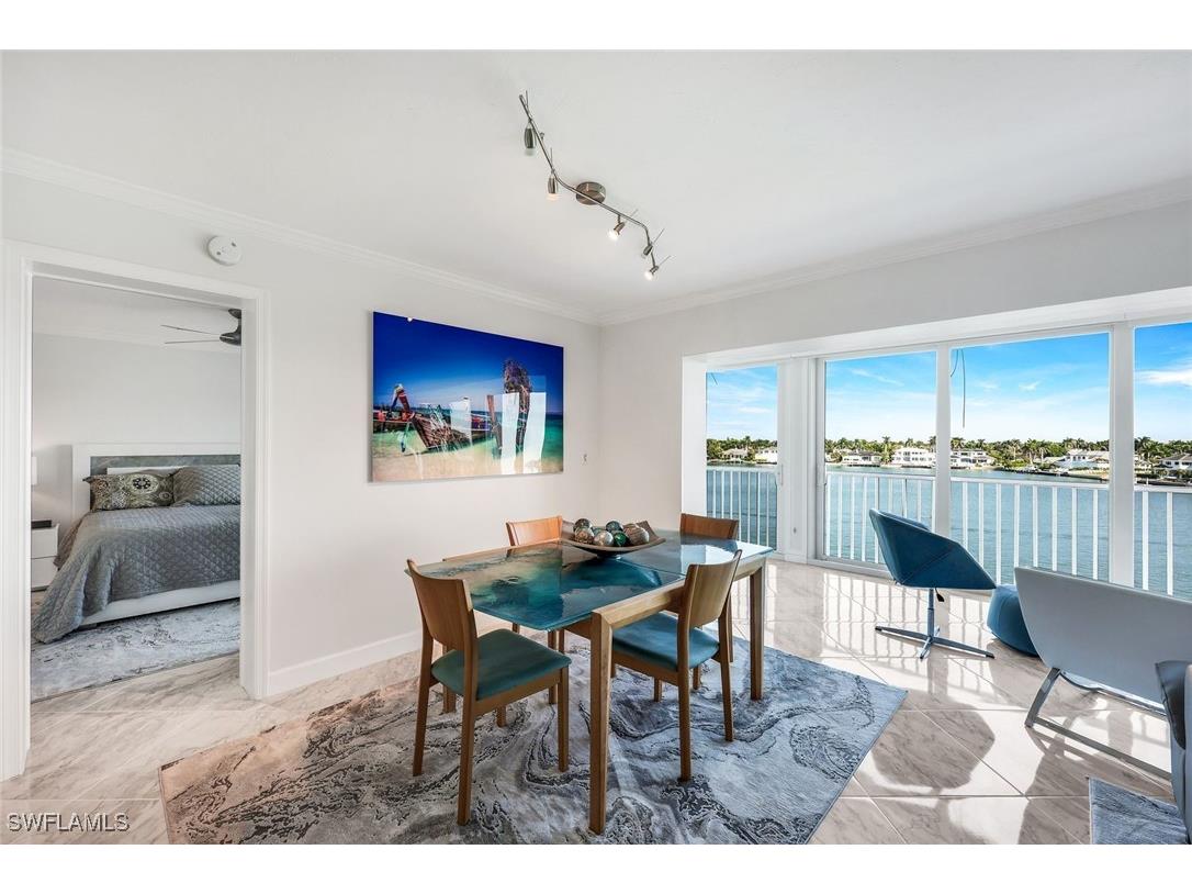 2750 Gulf Shore Boulevard N #402 Naples FL 34103 225081048 image5
