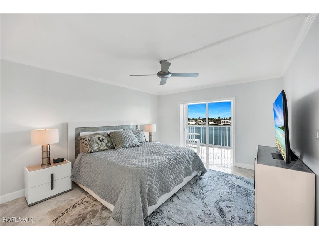 2750 Gulf Shore Boulevard N #402 Naples FL 34103 225081048 image9