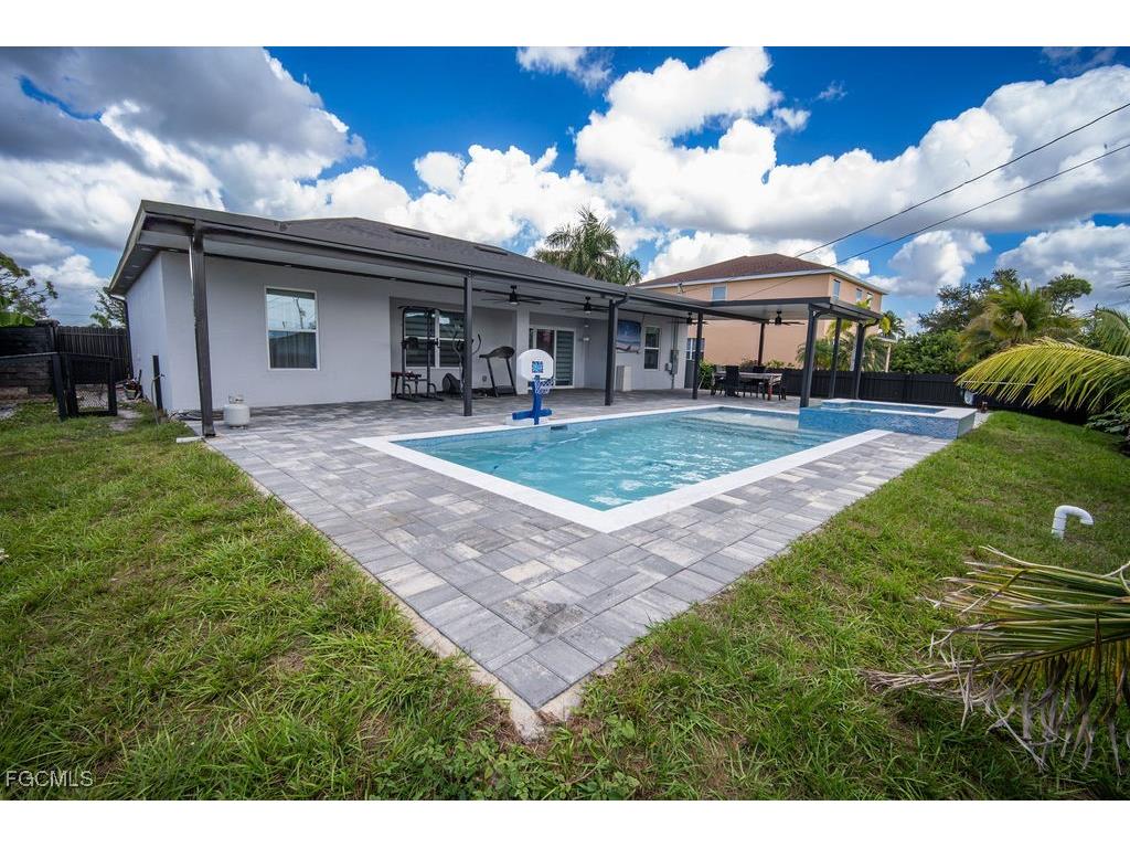 2750 NW 4th Terrace Cape Coral FL 33993 2025017866 image18